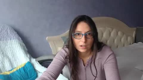 luckylinda23 online show from October 2025 10:30:01 AM