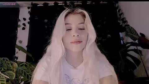 luckysapphire777 online show from October 2025 09:07:02 AM