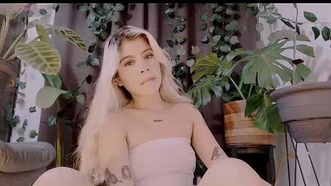 luckysapphire777 online show from October 2025 07:18:01 AM