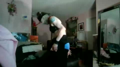 Snapshot of luckytrustme chatting on April 2026 08:39:01 AM luckytrustme online show from April 2026 08:39:01 AM