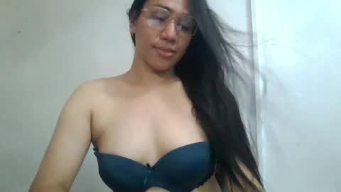 Snapshot of luckyts_cumx chatting on May 2026 04:06:02 AM luckyts_cumx online show from May 2026 04:06:02 AM