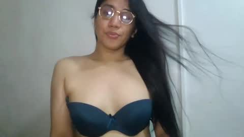 Snapshot of luckyts_cumx chatting on May 2026 12:11:01 PM luckyts_cumx online show from May 2026 12:11:01 PM