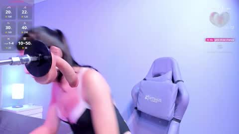 Lu online show from October 2025 07:36:02 PM