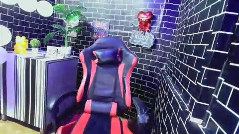 Snapshot of lucsin chatting on March 2026 03:32:01 AM lucsin online show from March 2026 03:32:01 AM