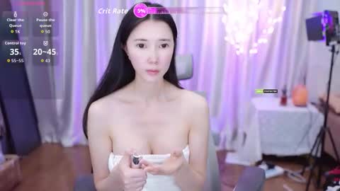 Snapshot of lucy__bb chatting on November 2025 01:39:02 AM Lucy online show from November 2025 01:39:02 AM