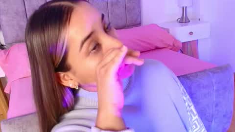 Snapshot of lucy_carson chatting on March 2026 03:43:01 AM lucy online show from March 2026 03:43:01 AM