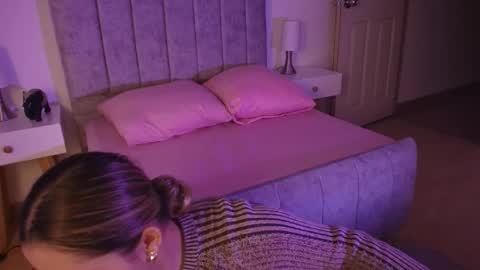 Snapshot of lucy_carson chatting on March 2026 03:39:01 AM lucy online show from March 2026 03:39:01 AM