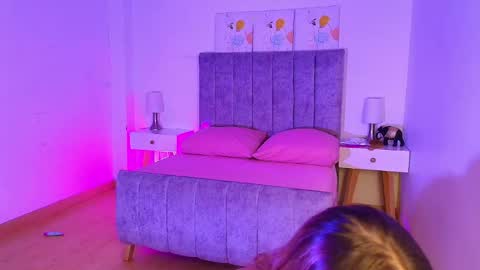 Snapshot of lucy_carson chatting on April 2026 03:42:02 AM lucy online show from April 2026 03:42:02 AM