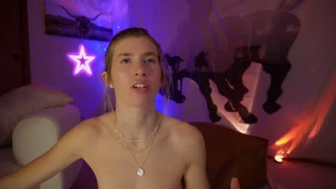 Snapshot of lucy_gooosey chatting on March 2025 05:11:01 AM Lucy. online show from March 2025 05:11:01 AM