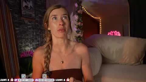 Snapshot of lucy_gooosey chatting on April 2026 06:35:02 AM Lucy. online show from April 2026 06:35:02 AM