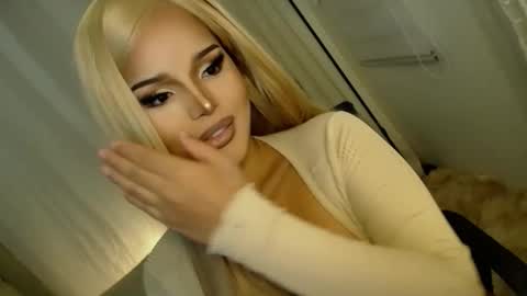    MONA    online show from October 2025 08:14:01 AM