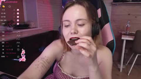 Lucy online show from December 2025 10:04:02 PM