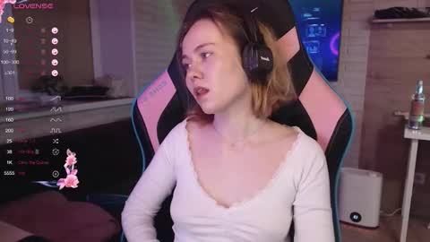 Lucy online show from December 2025 09:10:02 PM