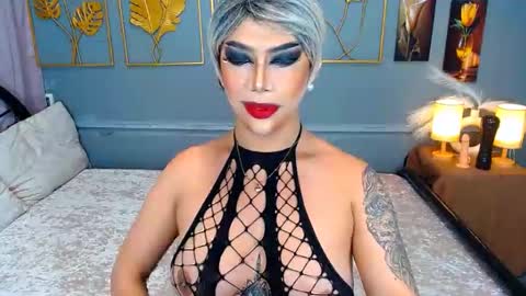 Snapshot of lucy_pearlcumxx chatting on March 2026 12:20:02 PM Aliana online show from March 2026 12:20:02 PM