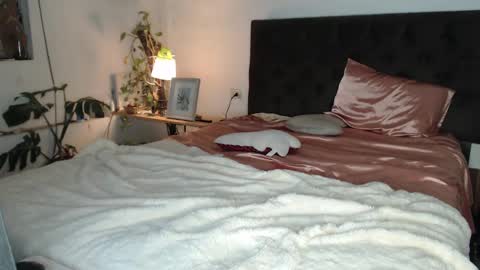 luciana online show from January 2025 01:00:02 AM