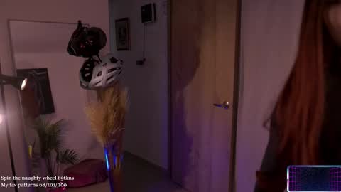 Lucy Alien  online show from March 2026 01:50:02 PM