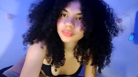 Snapshot of lucybellea chatting on April 2026 08:57:02 PM Lucia online show from April 2026 08:57:02 PM
