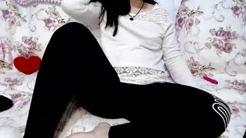 Snapshot of lucygolds chatting on December 2024 11:34:01 AM LucyGoldS online show from December 2024 11:34:01 AM