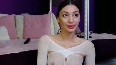 Snapshot of lucykims chatting on December 2024 04:34:02 AM Lucy Kims online show from December 2024 04:34:02 AM