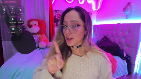 Lucy online show from February 2025 05:32:01 AM