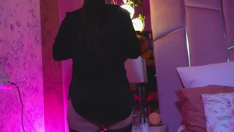 Snapshot of lucylexton chatting on March 2026 08:12:01 PM Lucy Lexton online show from March 2026 08:12:01 PM