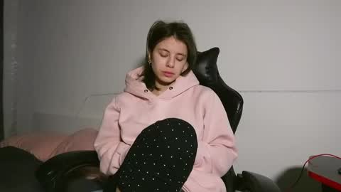 Lucy online show from February 2025 05:37:01 AM