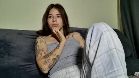 Lucy online show from October 2025 04:54:01 AM