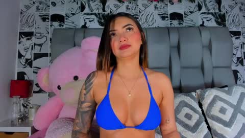 Snapshot of lucyrosse_ chatting on April 2026 11:20:01 AM Lucy online show from April 2026 11:20:01 AM