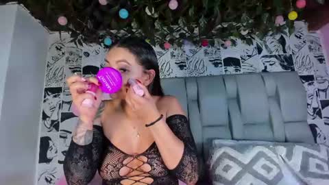 Snapshot of lucyrosse_ chatting on June 2026 11:23:02 AM Lucy online show from June 2026 11:23:02 AM
