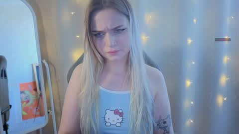 Snapshot of lucysbrain chatting on April 2026 07:31:01 AM Lucy online show from April 2026 07:31:01 AM