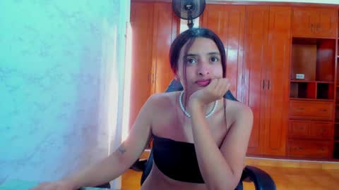 LUCY  online show from May 2026 07:11:01 PM
