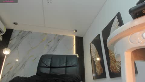 Luciana online show from January 2025 01:04:01 AM