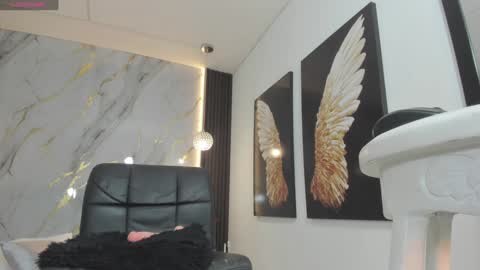 Luciana online show from January 2025 01:16:01 AM