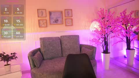 lucyweisser online show from April 2026 11:55:02 AM