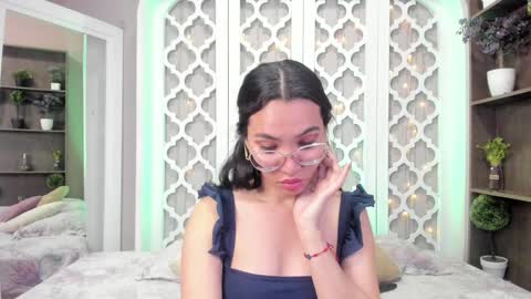 Lucy Liiu online show from January 2025 01:52:01 AM