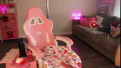 Snapshot of lucyyluvss chatting on February 2026 11:38:01 PM Lucy online show from February 2026 11:38:01 PM