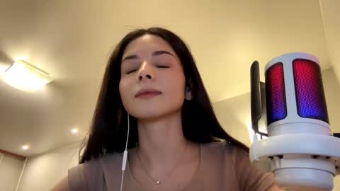 Snapshot of ludivinablice chatting on March 2026 06:36:01 PM Mika online show from March 2026 06:36:01 PM