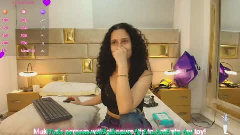 Snapshot of ludovicca_mark chatting on May 2026 09:13:01 PM Ludovicca Mark online show from May 2026 09:13:01 PM