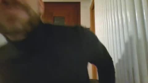 Snapshot of ludovichi chatting on January 2025 09:39:02 PM ludovichi online show from January 2025 09:39:02 PM