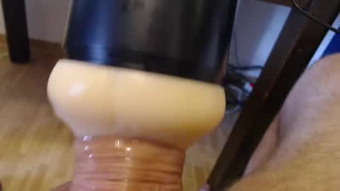 Snapshot of ludwig_hagen chatting on April 2026 08:02:02 AM Hagen online show from April 2026 08:02:02 AM