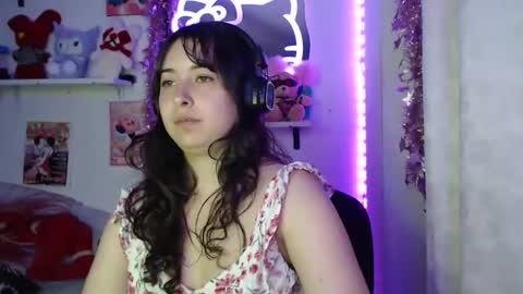 Snapshot of luhannaeverdeen chatting on March 2026 04:05:02 AM Luhana online show from March 2026 04:05:02 AM