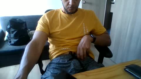 Snapshot of luhizu87871987 chatting on June 2026 07:37:01 PM luhizu87871987 online show from June 2026 07:37:01 PM