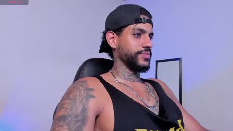 Snapshot of luigi1_ chatting on July 2026 01:23:02 AM Luigi Vitale online show from July 2026 01:23:02 AM