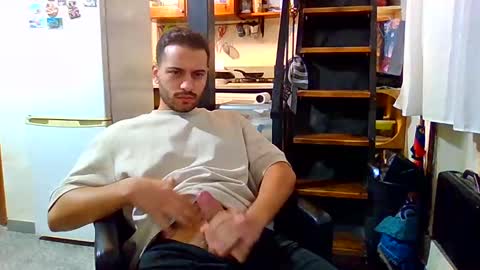 luigi281996 online show from December 2024 02:58:02 PM