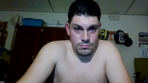 Snapshot of luis2423 chatting on November 2025 01:15:01 AM A slave to the mistress.. un esclavo para las amas dominantes. online show from November 2025 01:15:01 AM