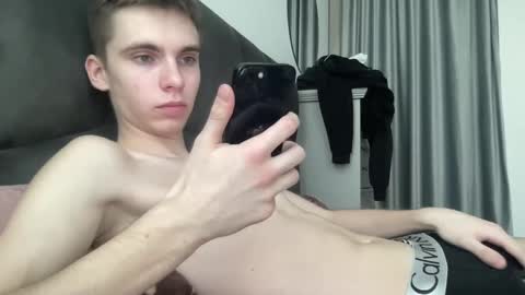 Luis and Alina online show from March 2025 01:36:01 PM