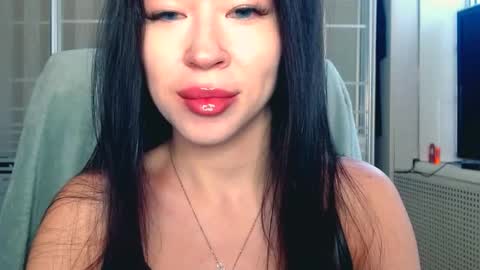 luisa lovedom online show from September 2025 09:47:02 AM