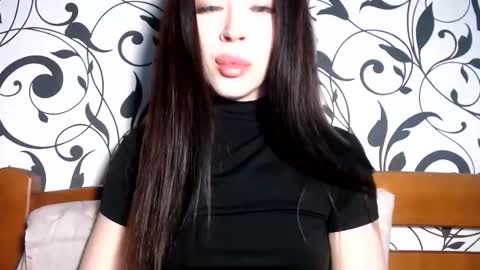 Snapshot of luisa_domina chatting on June 2026 08:37:02 AM luisa lovedom online show from June 2026 08:37:02 AM