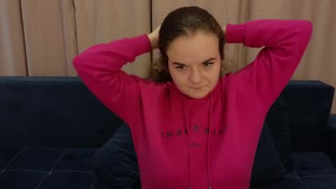 Luisa Rosee online show from February 2025 09:35:02 AM