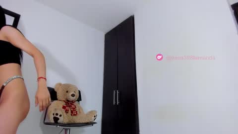 Snapshot of luisa_summer2 chatting on March 2025 04:21:01 PM Luisa Fernanda online show from March 2025 04:21:01 PM